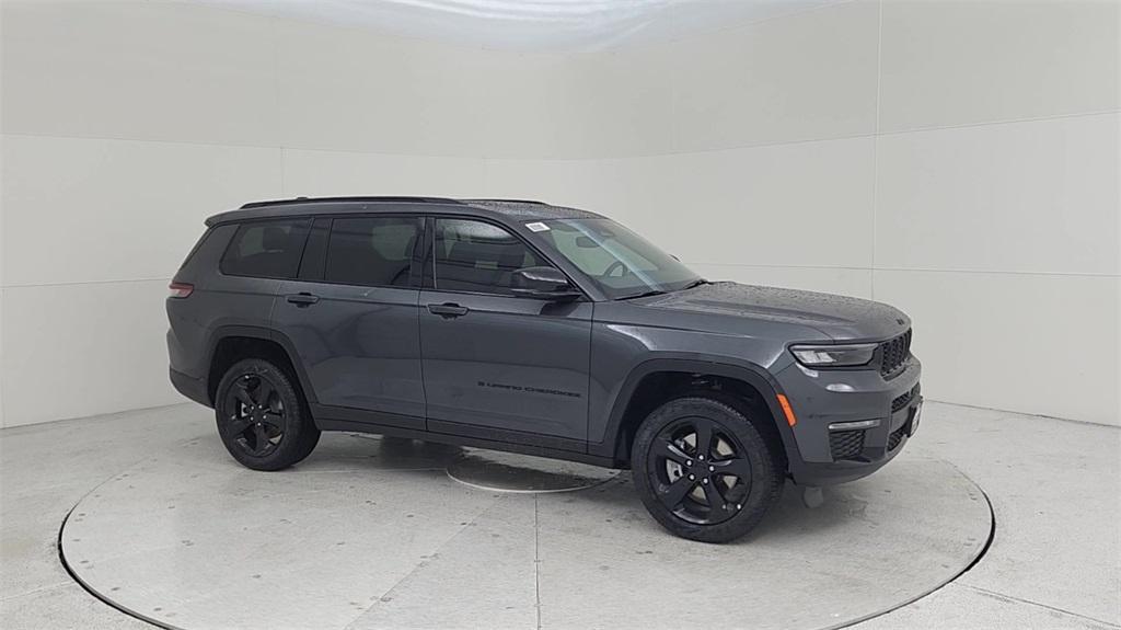 new 2024 Jeep Grand Cherokee L car, priced at $47,444