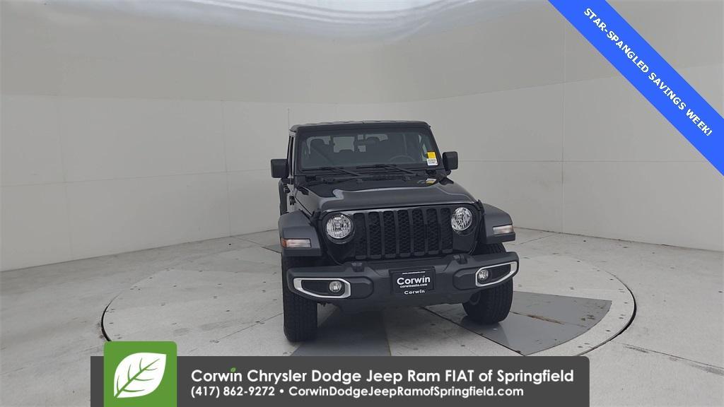 used 2023 Jeep Gladiator car, priced at $28,489