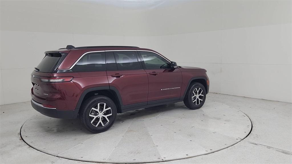 new 2025 Jeep Grand Cherokee car, priced at $48,451