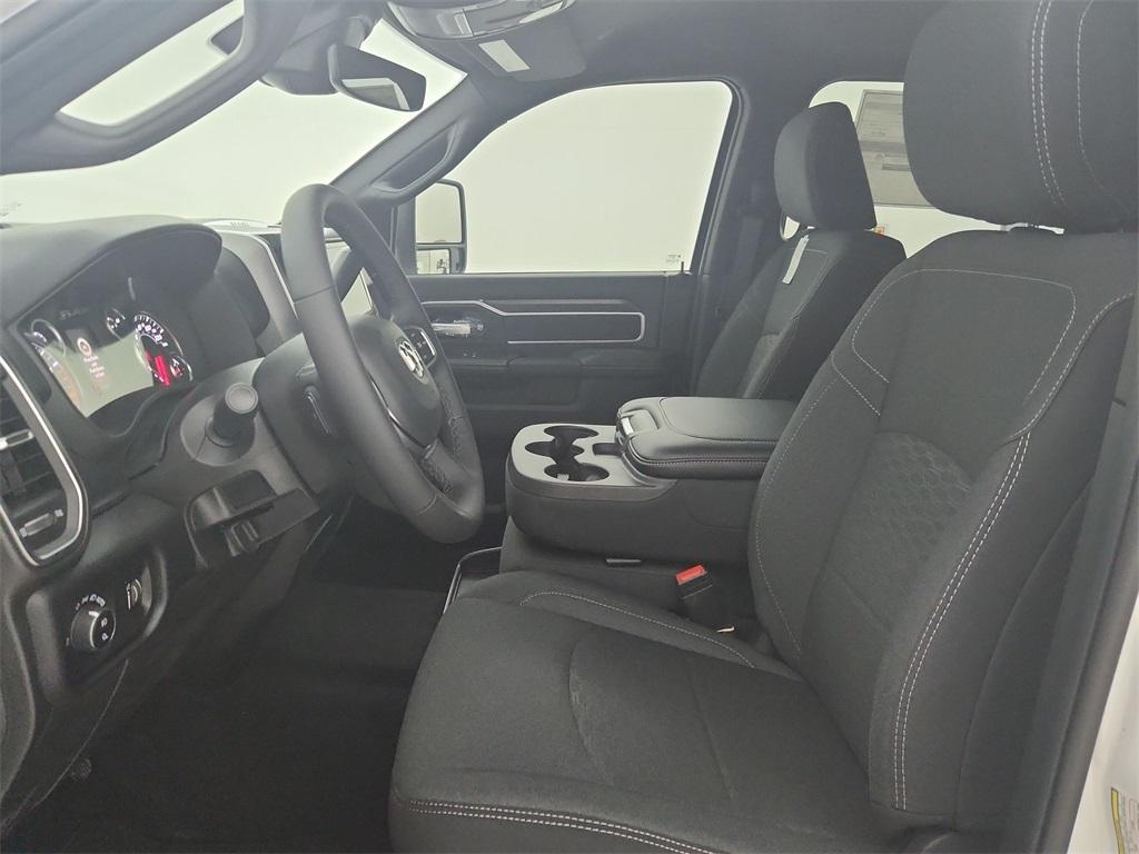 new 2025 Ram 3500 car, priced at $71,062