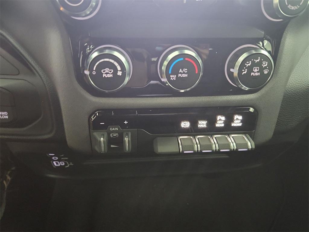 new 2025 Ram 3500 car, priced at $71,062