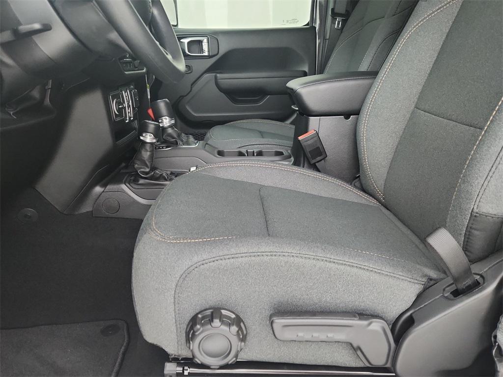 new 2025 Jeep Wrangler car, priced at $41,835