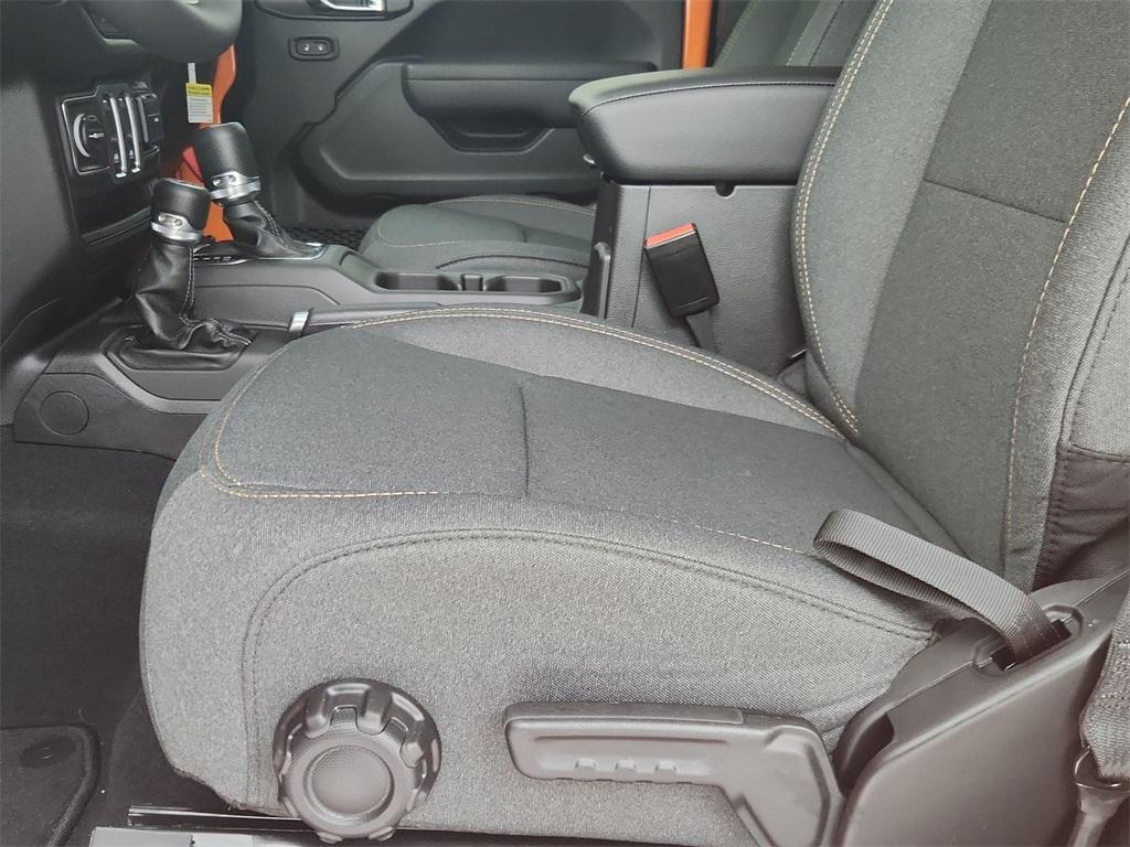 new 2025 Jeep Wrangler car, priced at $41,145