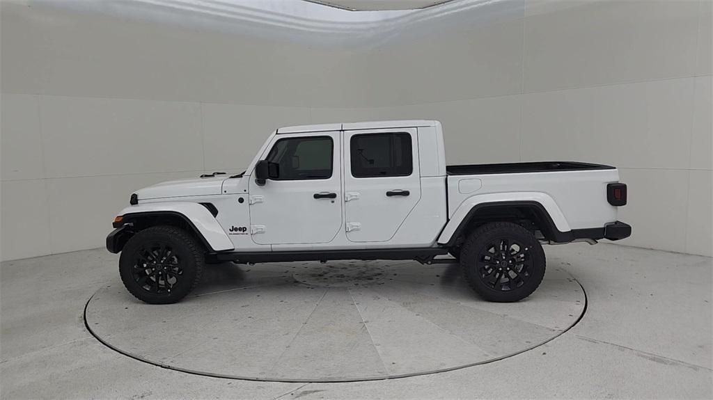 new 2024 Jeep Gladiator car, priced at $38,399