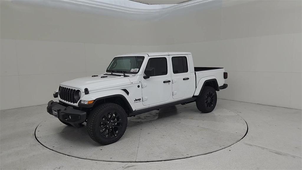 new 2024 Jeep Gladiator car, priced at $38,399