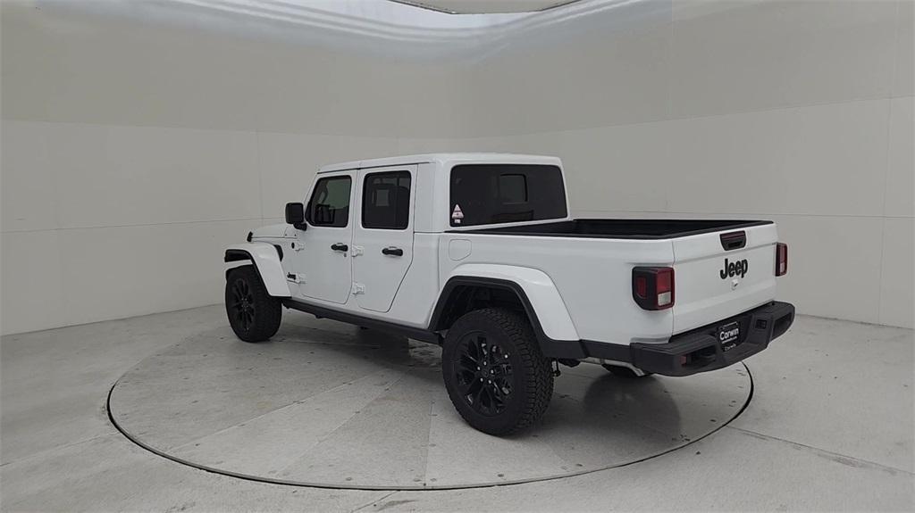 new 2024 Jeep Gladiator car, priced at $38,399