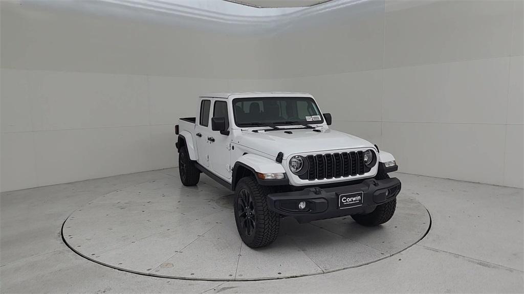 new 2024 Jeep Gladiator car, priced at $38,399