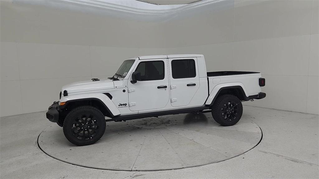 new 2024 Jeep Gladiator car, priced at $38,399