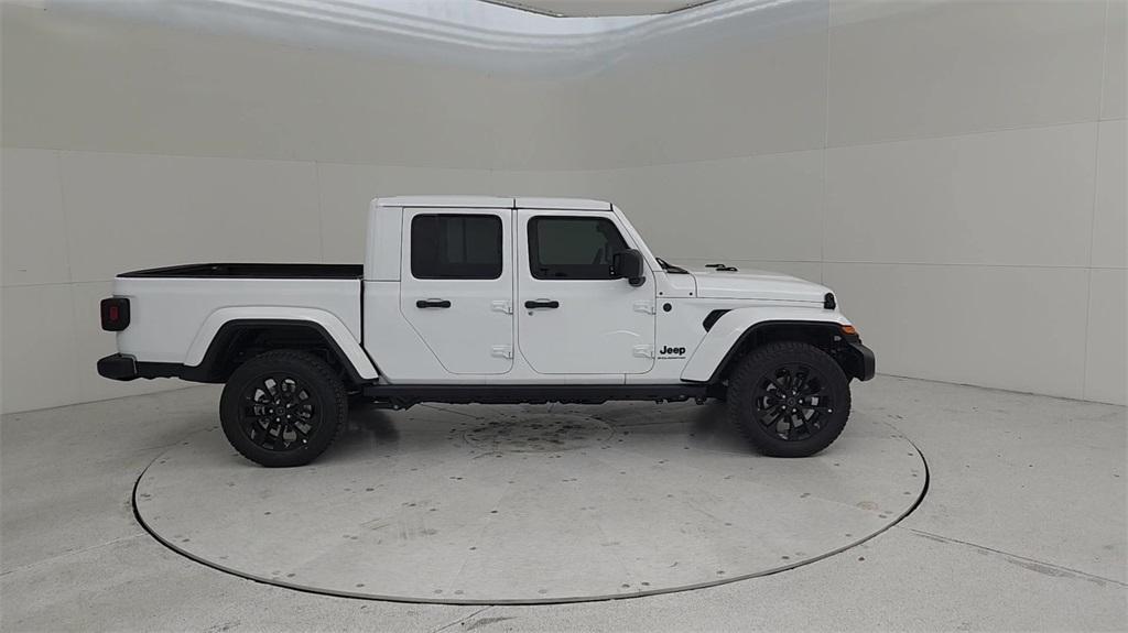 new 2024 Jeep Gladiator car, priced at $38,399