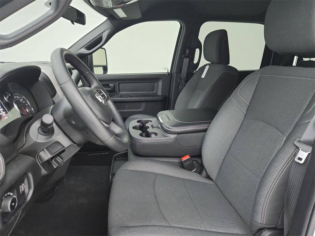 new 2024 Ram 3500 car, priced at $61,878