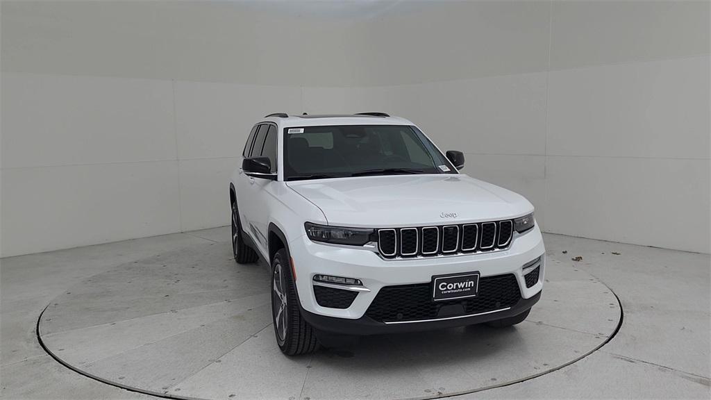 new 2025 Jeep Grand Cherokee car, priced at $52,210