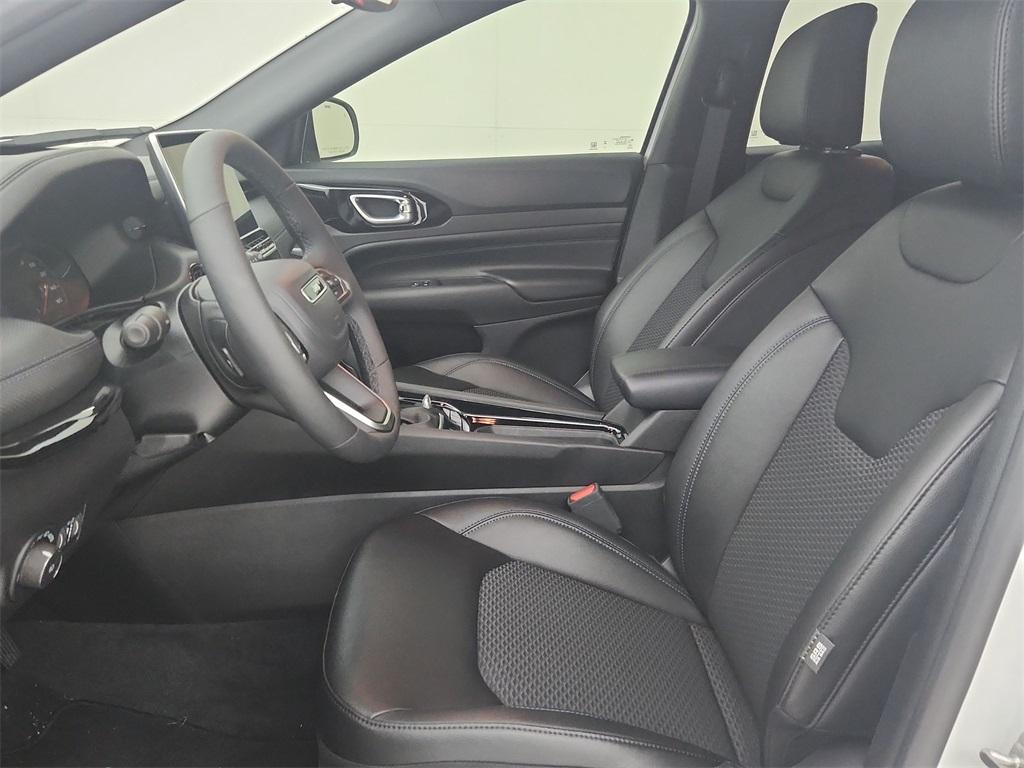 new 2025 Jeep Compass car, priced at $30,363