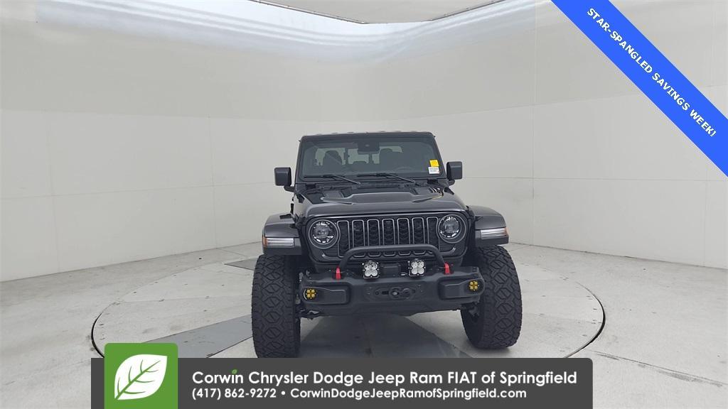 used 2025 Jeep Gladiator car, priced at $58,500