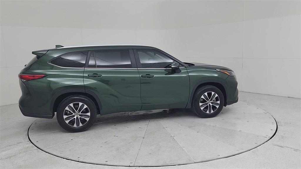 used 2023 Toyota Highlander car, priced at $36,981