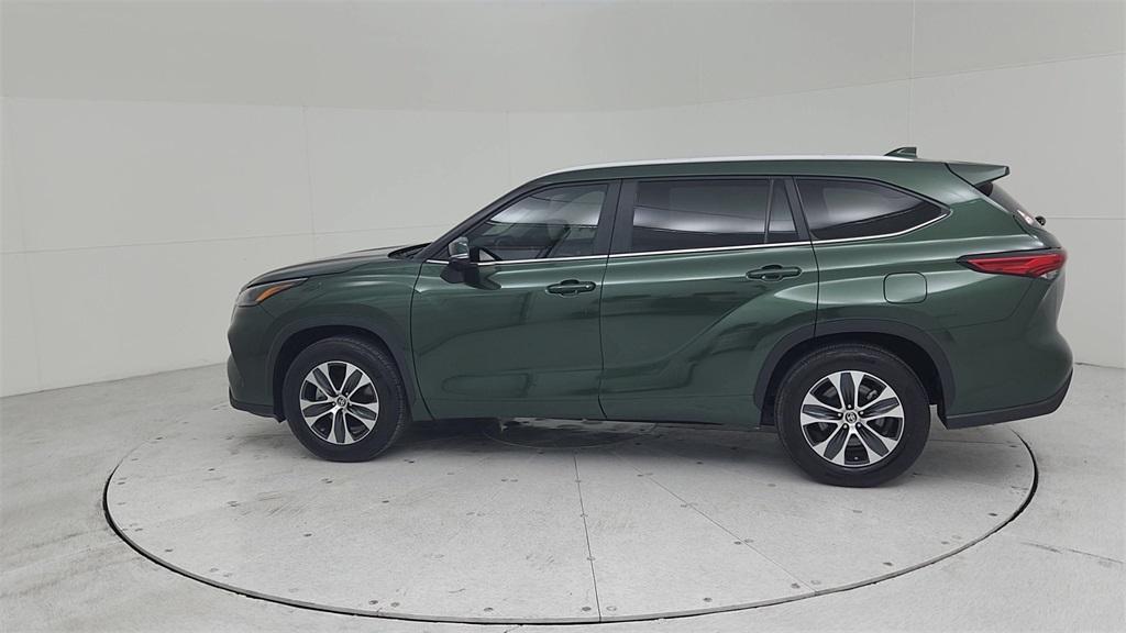 used 2023 Toyota Highlander car, priced at $36,981