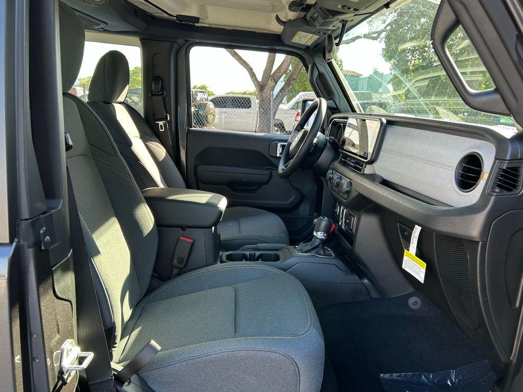 new 2026 Jeep Wrangler car, priced at $38,686