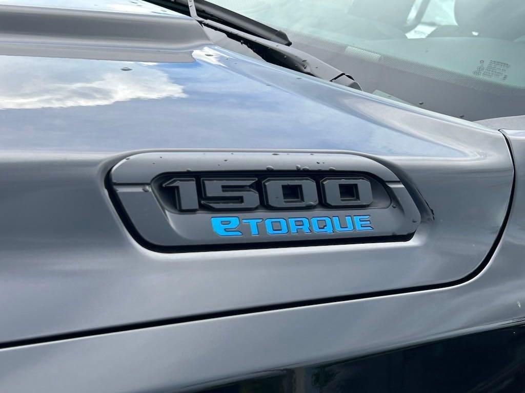 new 2025 Ram 1500 car, priced at $39,594