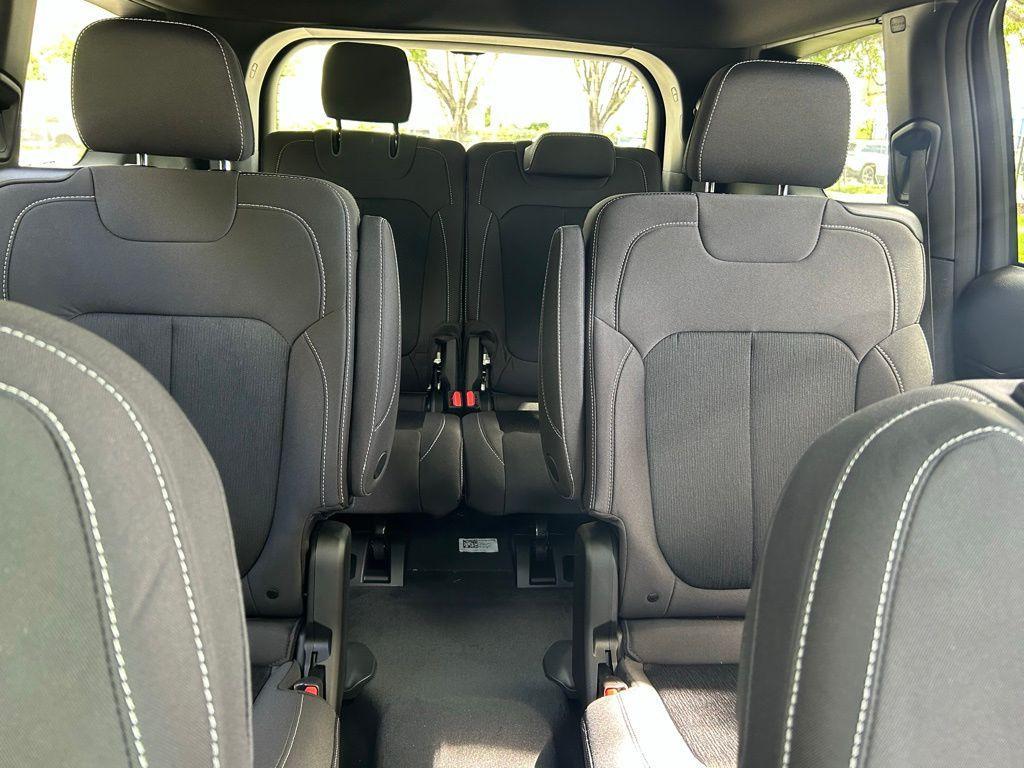 new 2025 Jeep Grand Cherokee L car, priced at $36,091