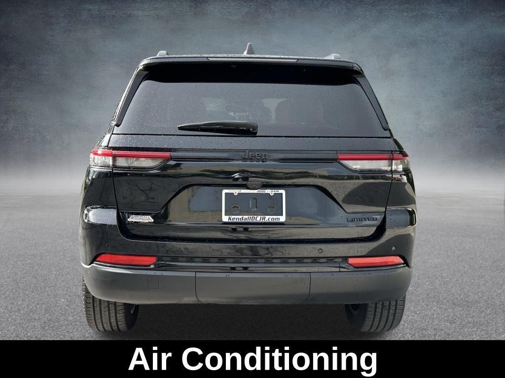 used 2024 Jeep Grand Cherokee car, priced at $35,669