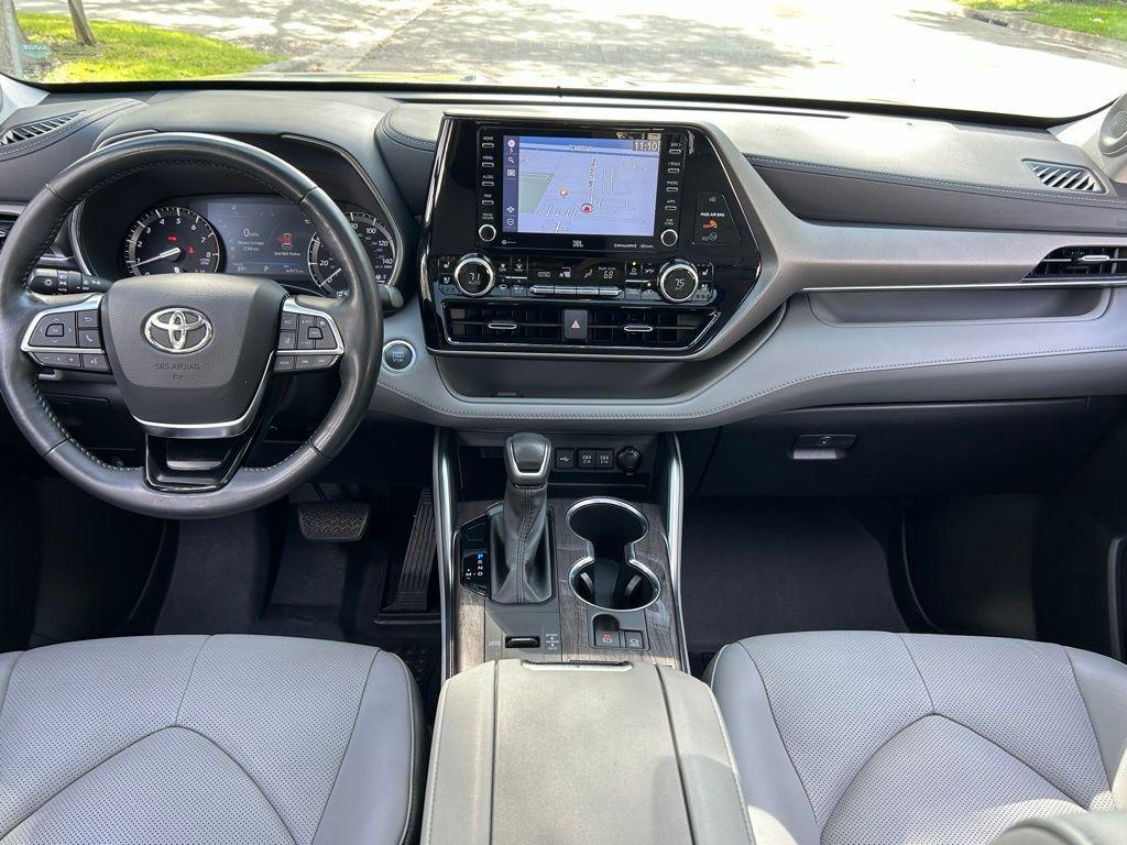 used 2021 Toyota Highlander car, priced at $29,152