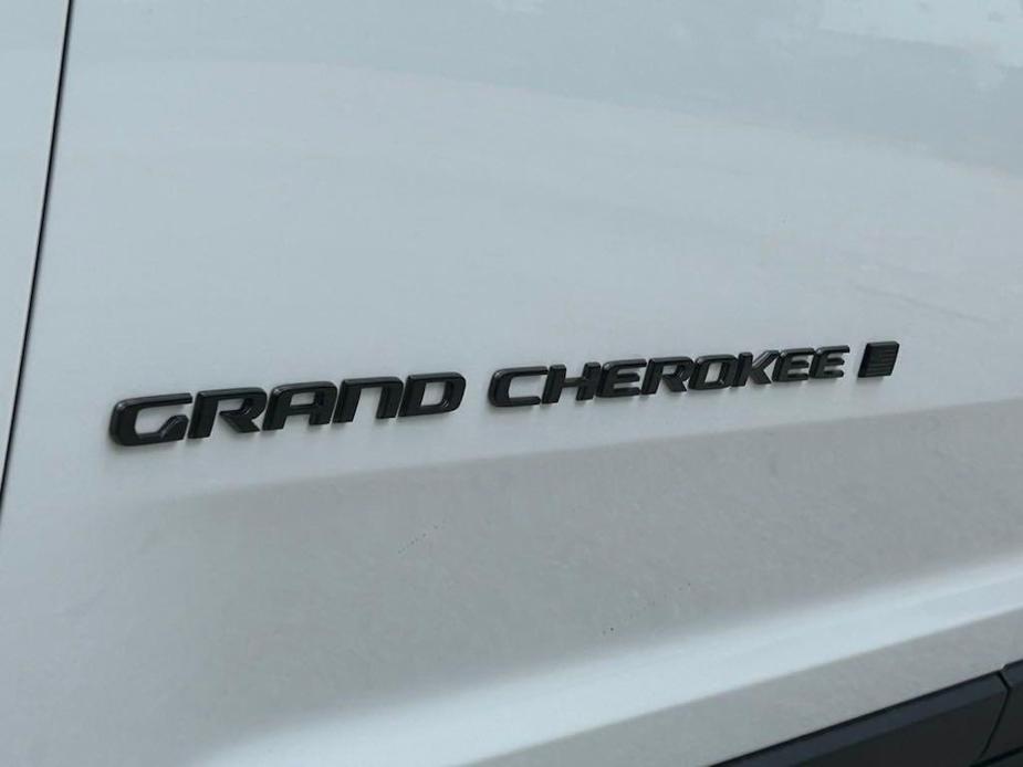 new 2024 Jeep Grand Cherokee car, priced at $38,041