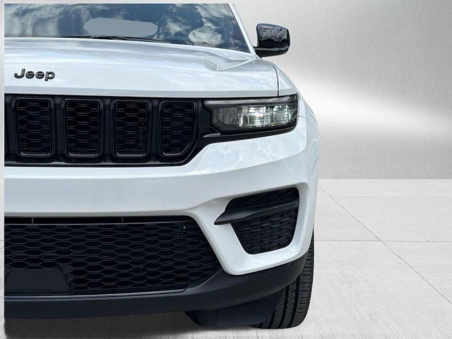 new 2024 Jeep Grand Cherokee car, priced at $38,041