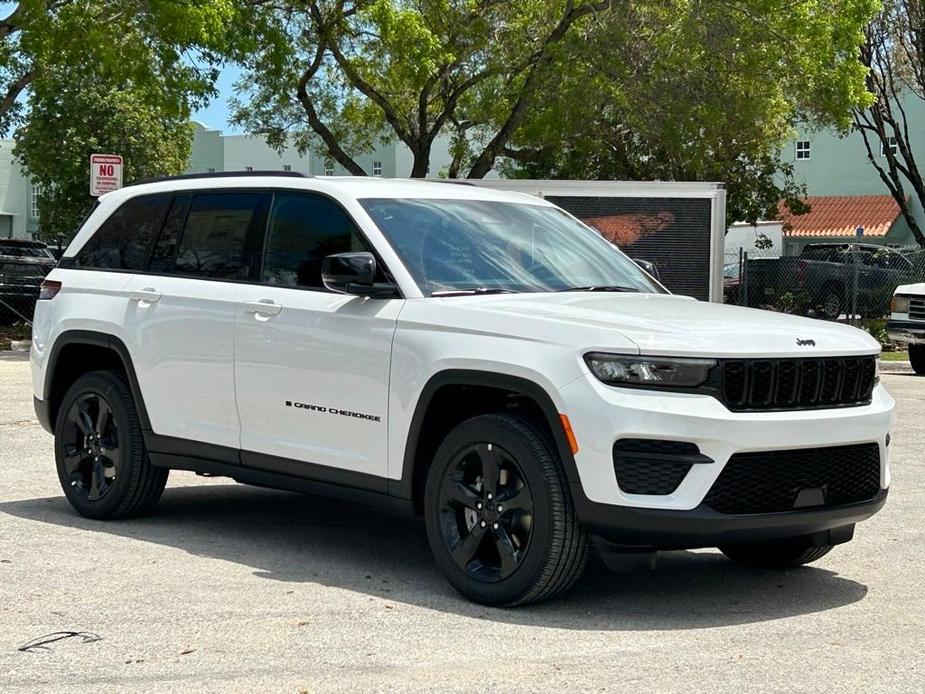 new 2024 Jeep Grand Cherokee car, priced at $41,464