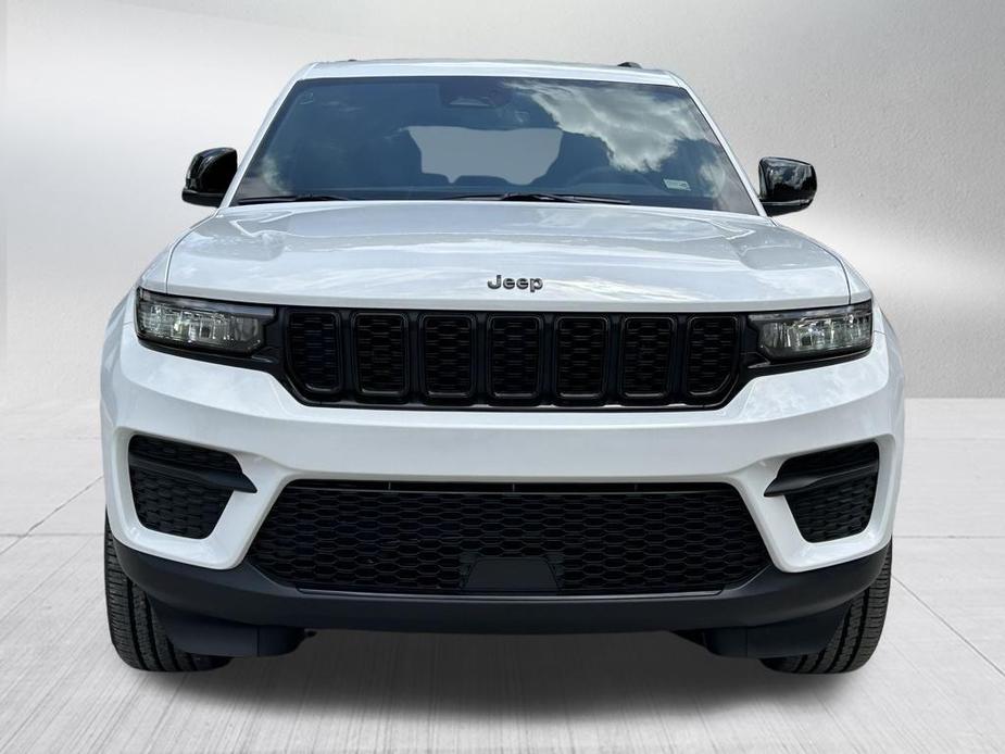 new 2024 Jeep Grand Cherokee car, priced at $38,041