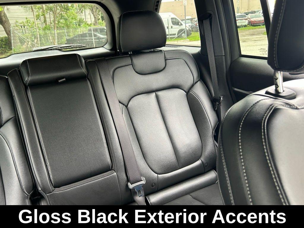 used 2024 Jeep Grand Cherokee car, priced at $35,994