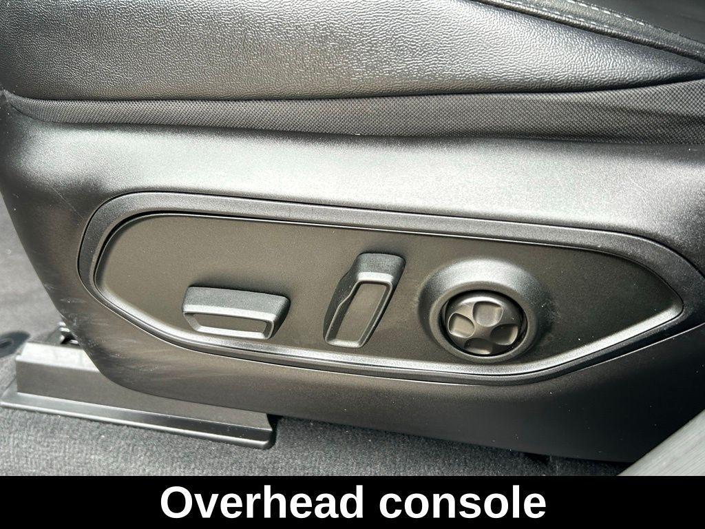 used 2024 Jeep Grand Cherokee car, priced at $35,994