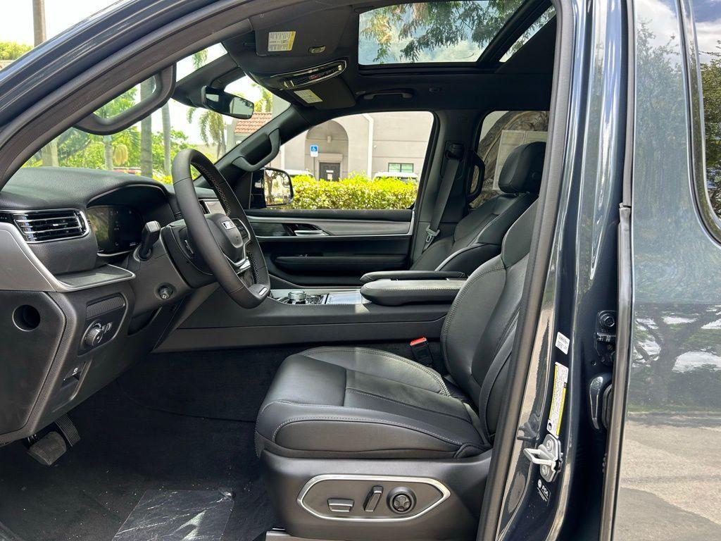 new 2025 Jeep Wagoneer car, priced at $74,879