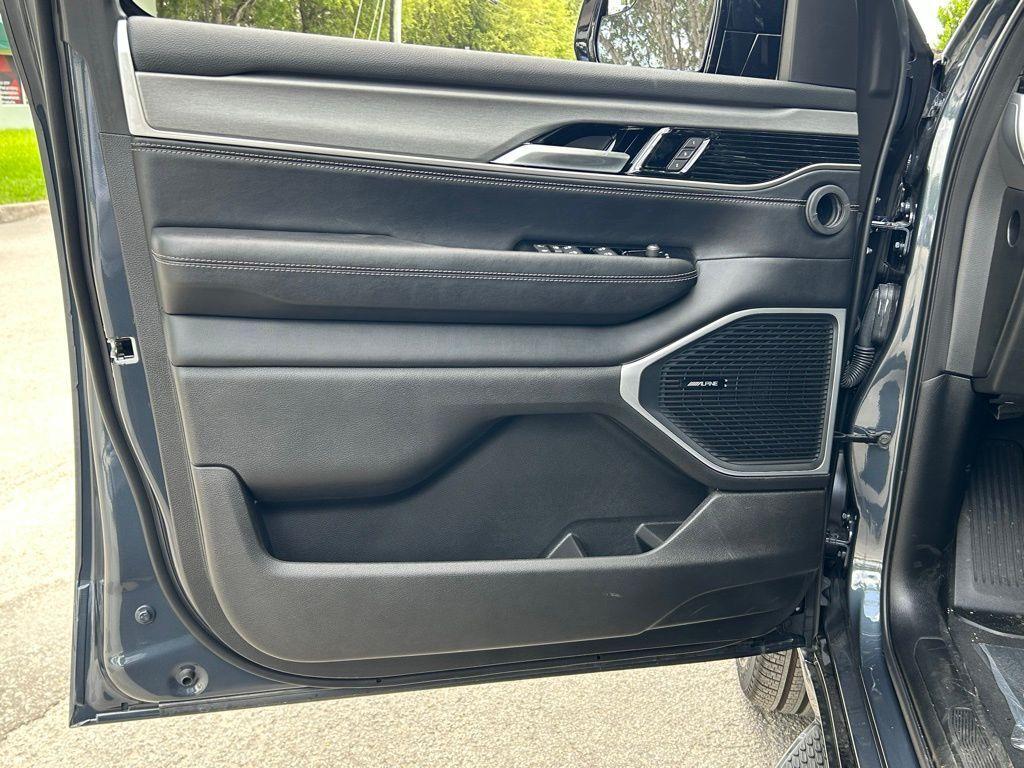 new 2025 Jeep Wagoneer car, priced at $74,879