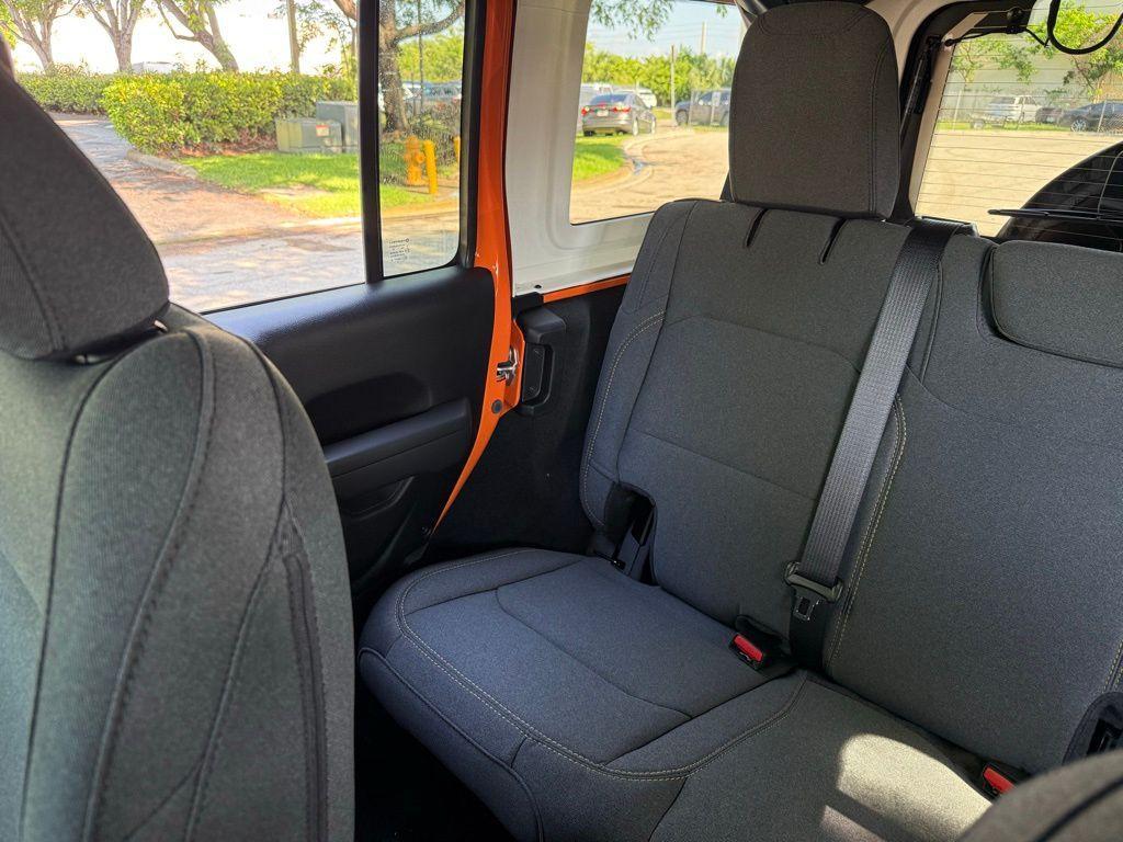 new 2025 Jeep Wrangler car, priced at $50,279