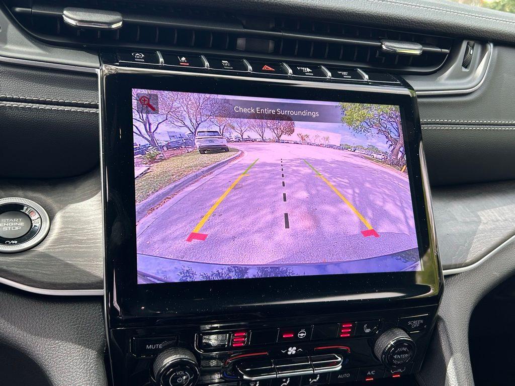 new 2025 Jeep Grand Cherokee L car, priced at $42,754