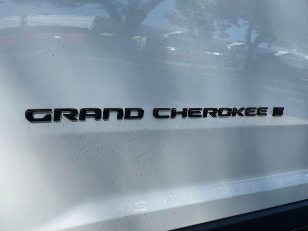 new 2025 Jeep Grand Cherokee L car, priced at $45,325