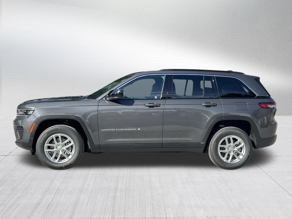 new 2025 Jeep Grand Cherokee car, priced at $33,991