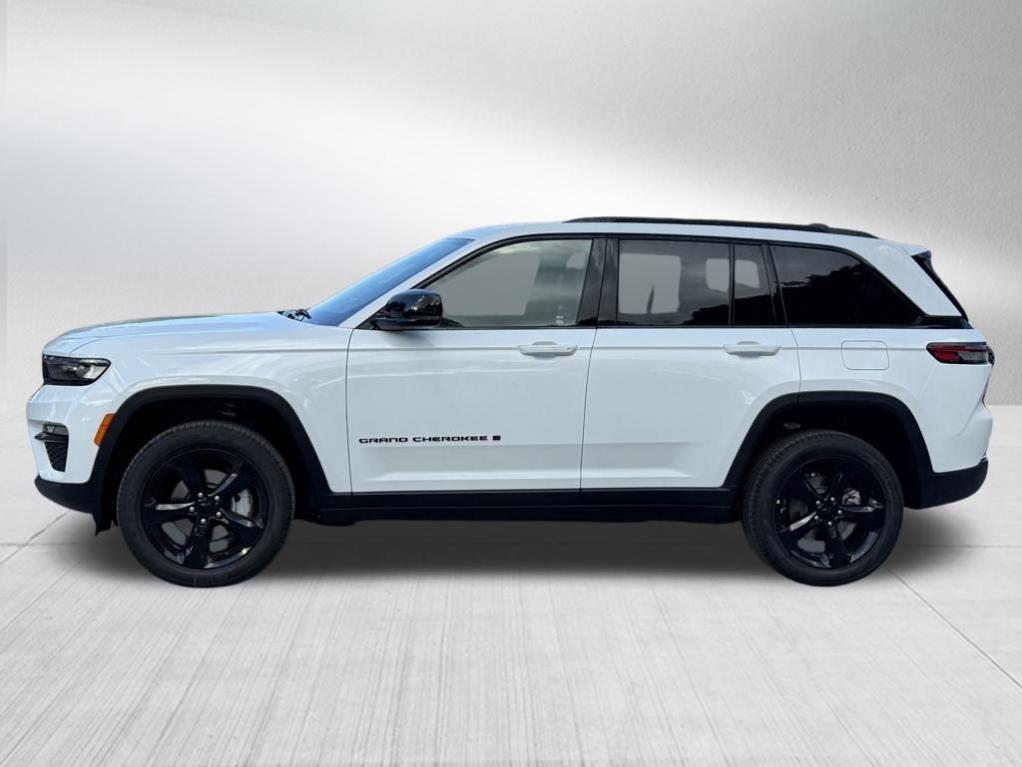 new 2025 Jeep Grand Cherokee car, priced at $39,631