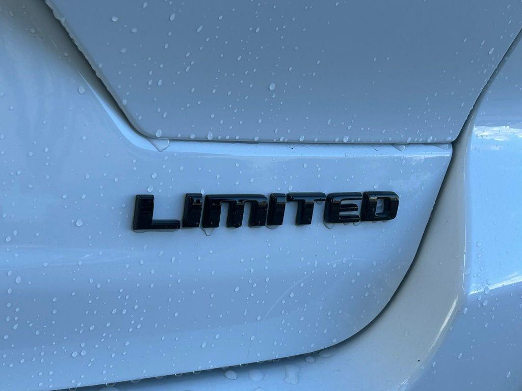 new 2025 Jeep Grand Cherokee car, priced at $39,631