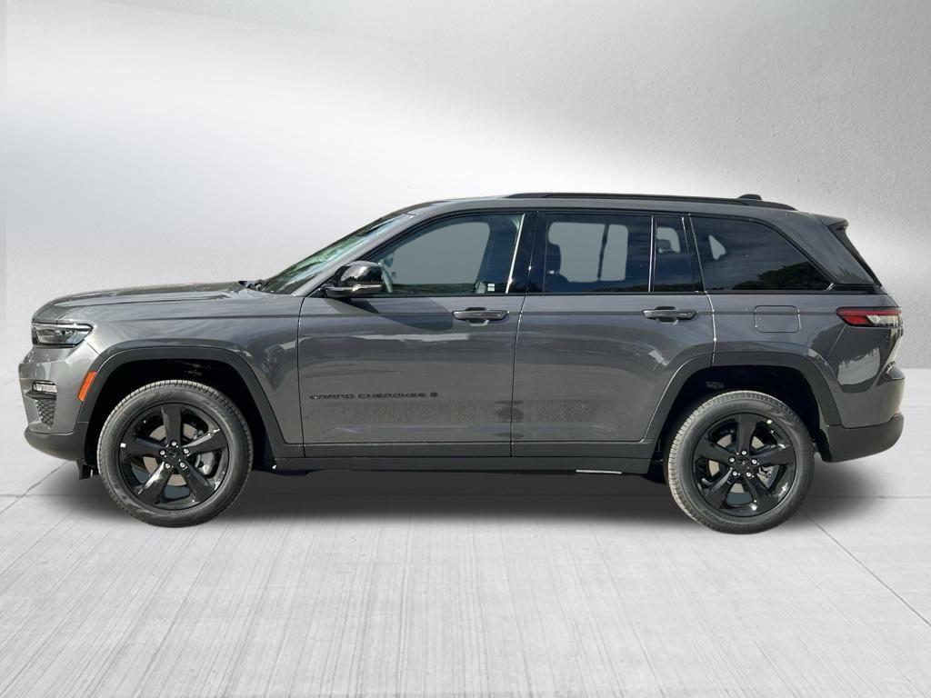 new 2025 Jeep Grand Cherokee car, priced at $43,518