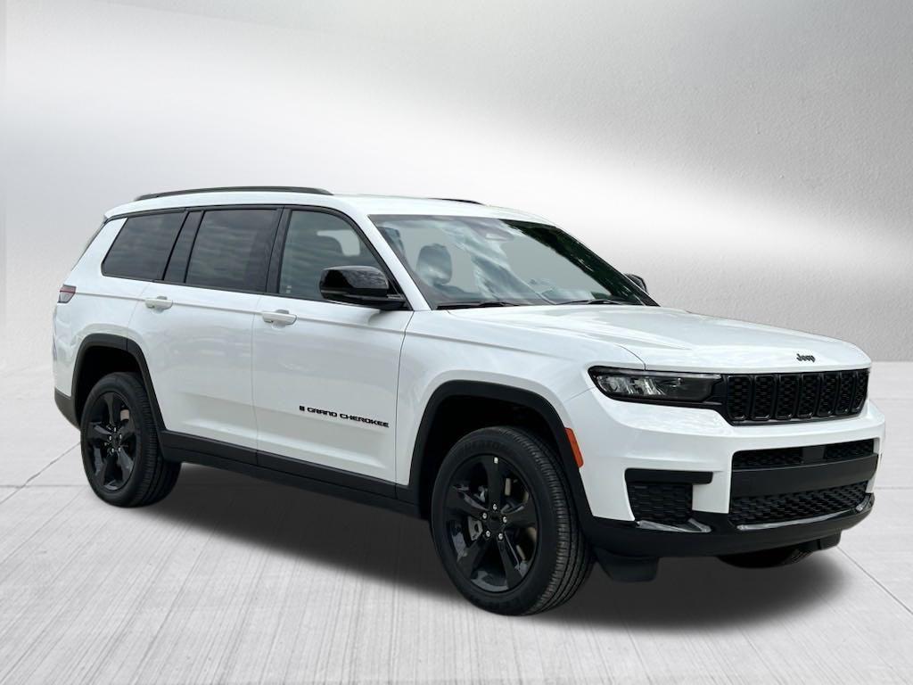 new 2024 Jeep Grand Cherokee L car, priced at $39,003