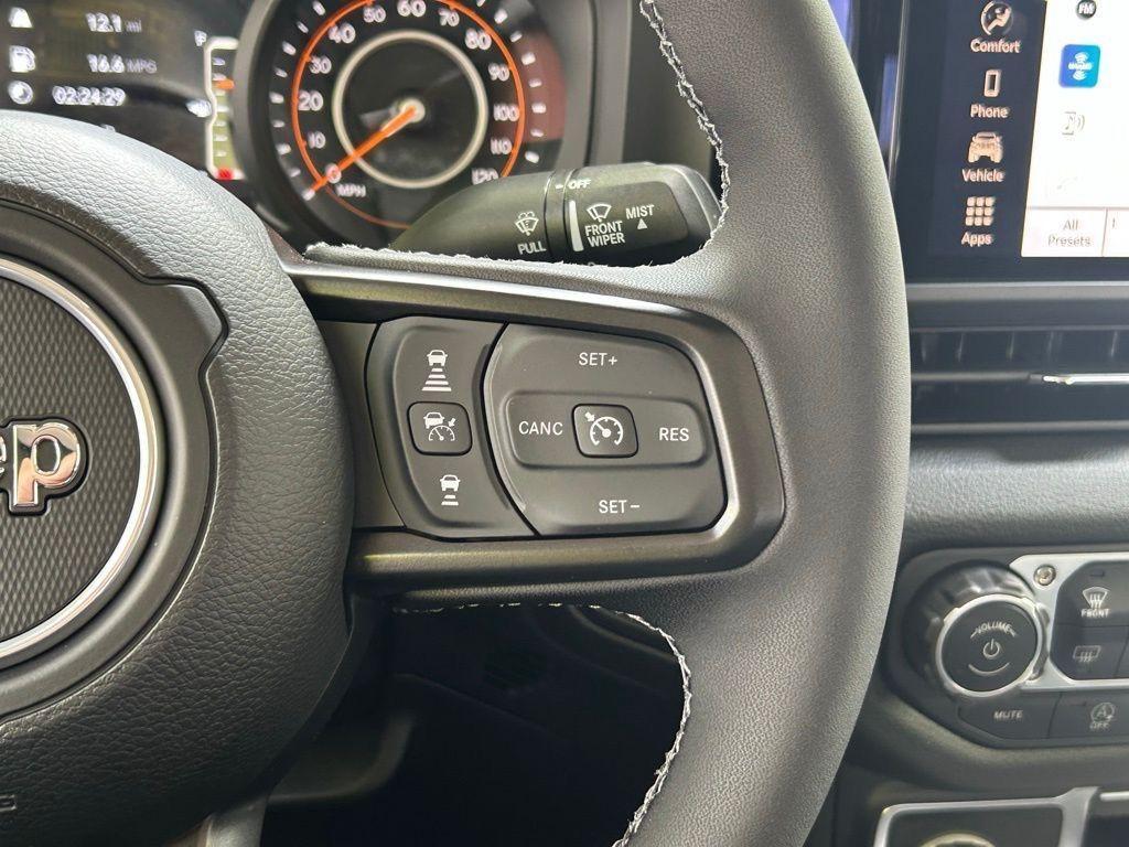 new 2025 Jeep Gladiator car, priced at $41,403