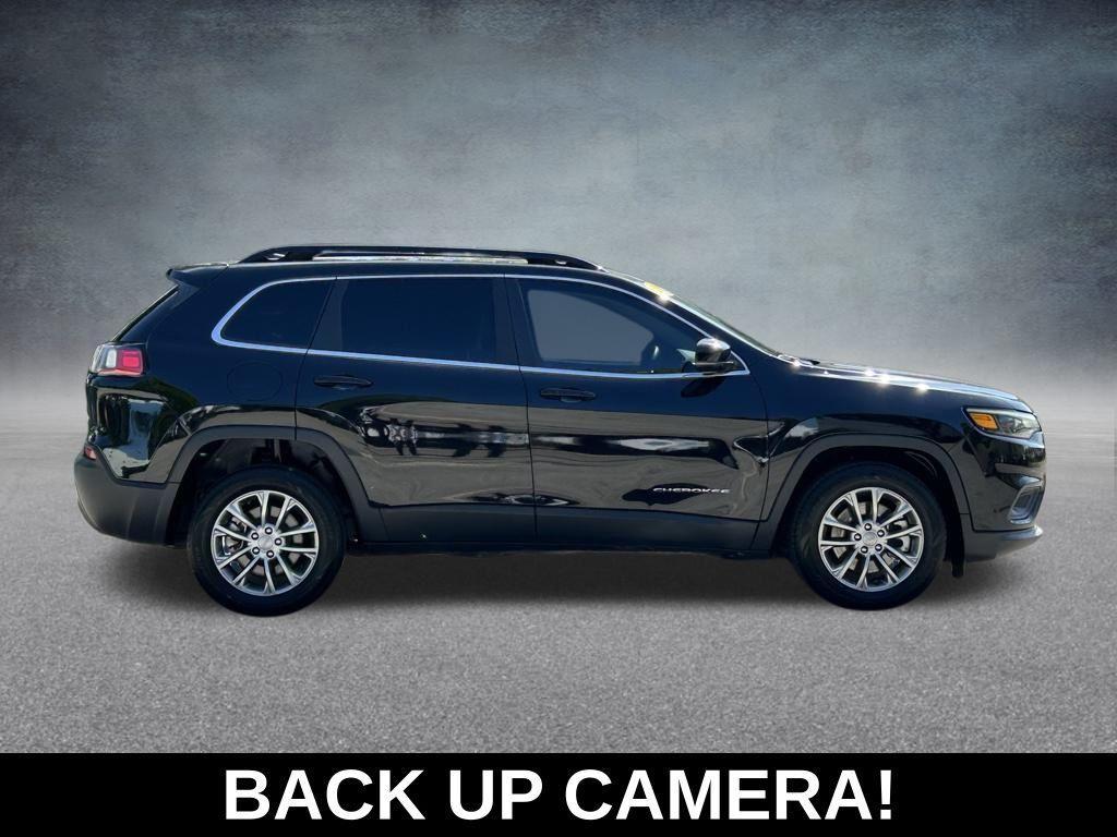 used 2022 Jeep Cherokee car, priced at $17,499