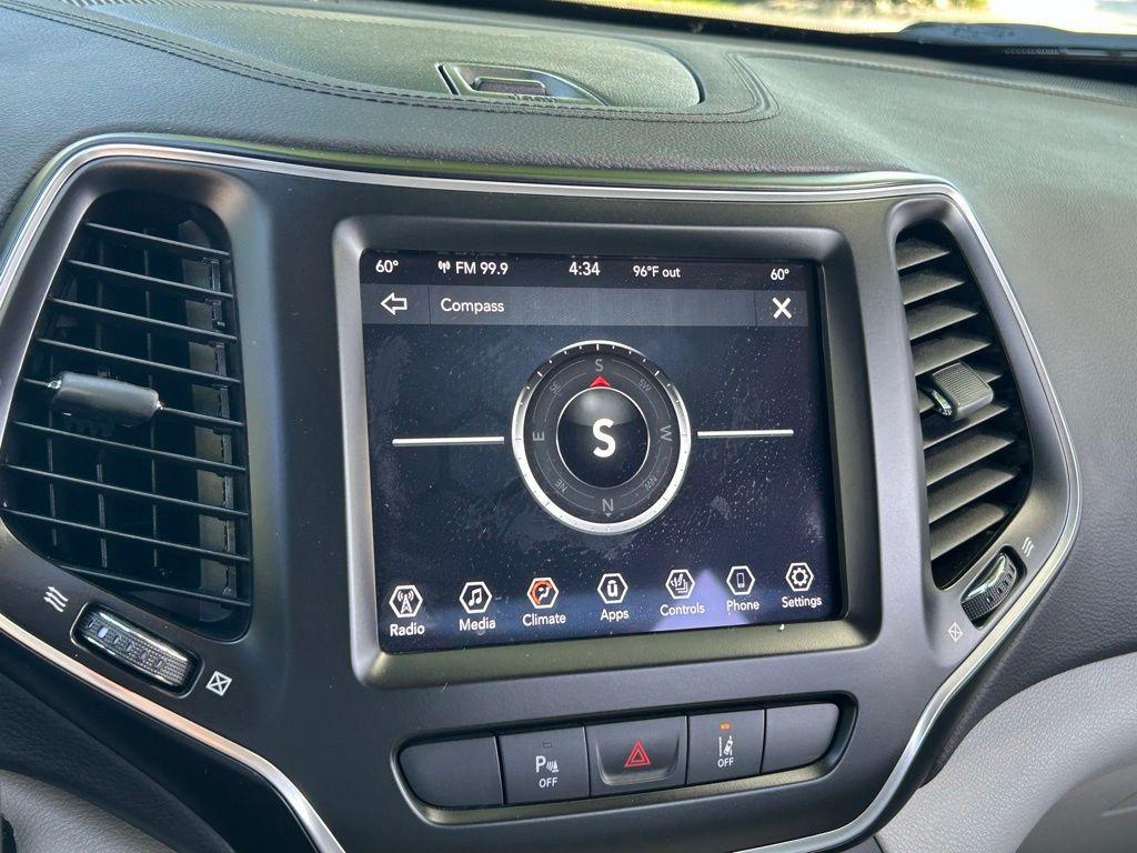 used 2022 Jeep Cherokee car, priced at $18,965