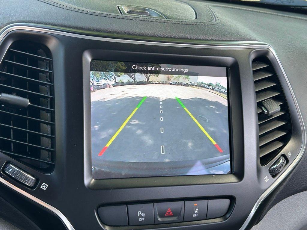 used 2022 Jeep Cherokee car, priced at $18,965