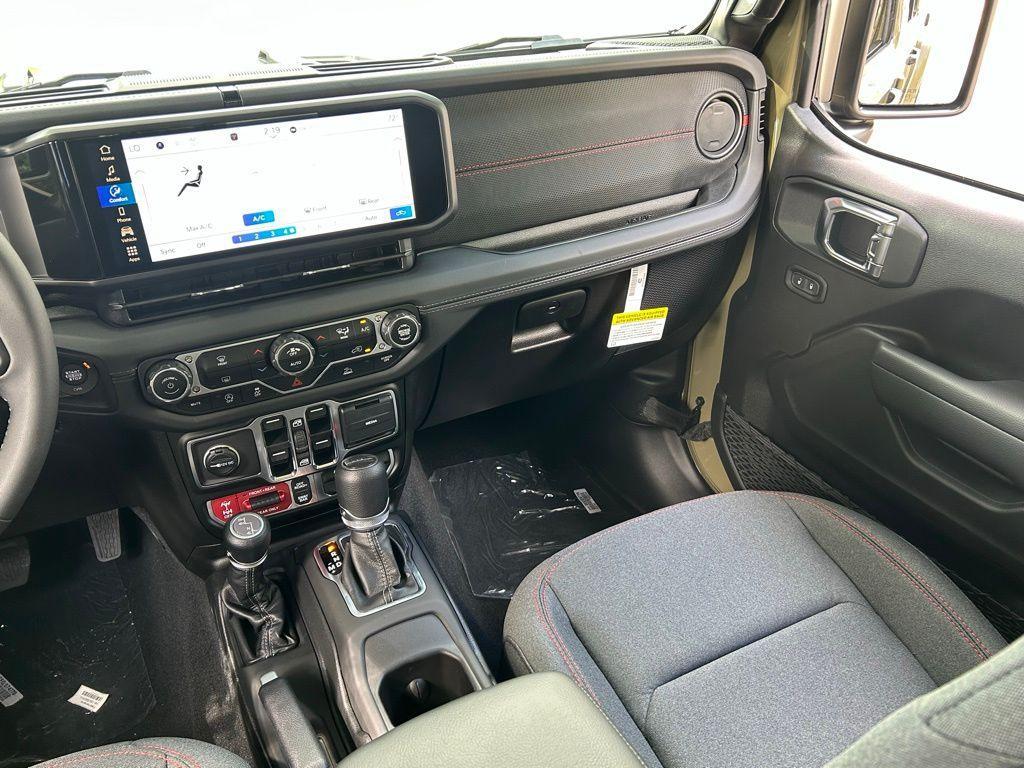 new 2025 Jeep Gladiator car, priced at $46,143