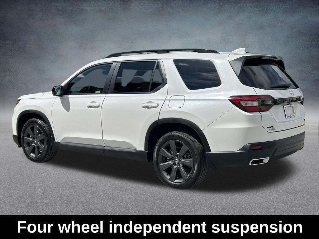 used 2023 Honda Pilot car, priced at $33,953