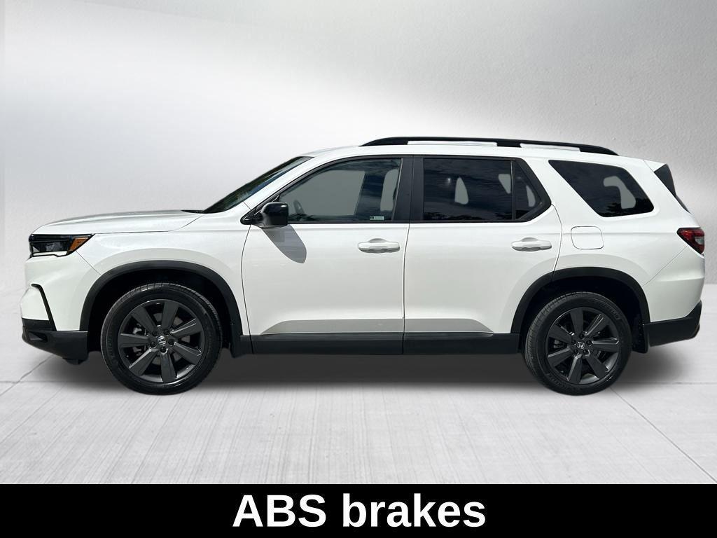 used 2023 Honda Pilot car, priced at $36,988