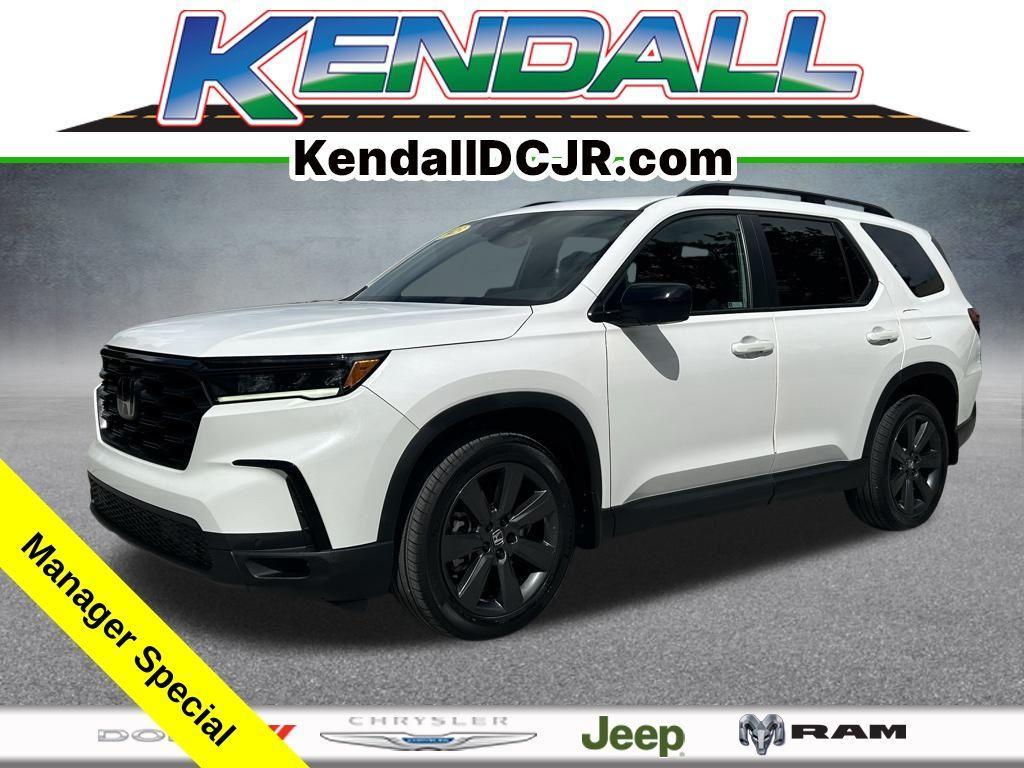 used 2023 Honda Pilot car, priced at $35,977