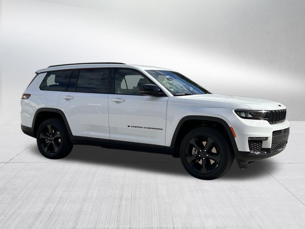 new 2025 Jeep Grand Cherokee L car, priced at $40,659