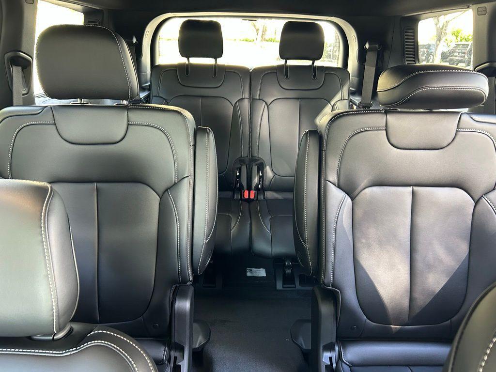 new 2025 Jeep Grand Cherokee L car, priced at $40,659